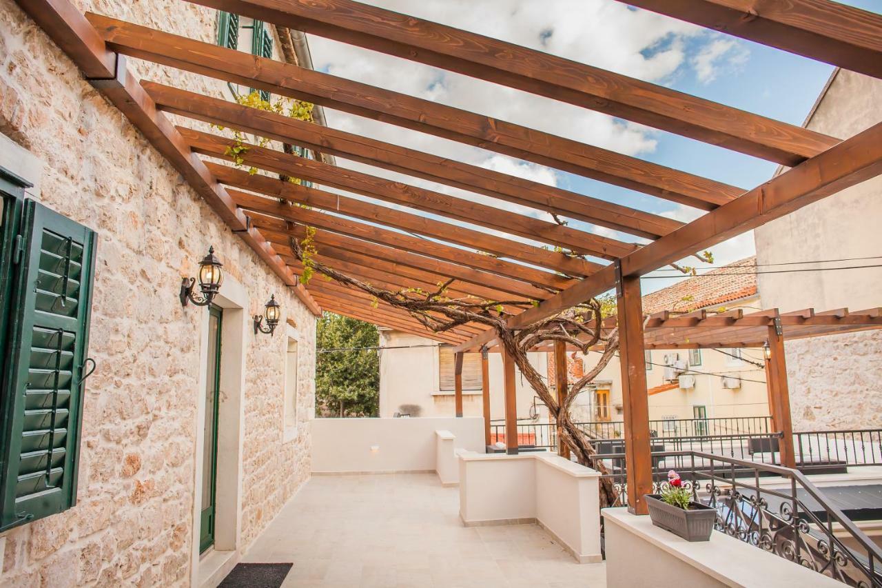 Hostel Scala Sibenik Luaran gambar